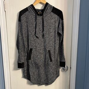 Simply Vera Vera Wang Gray and Black Hooded Pajama Top